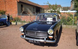 PEUGEOT  404  -  HUGON  Dominique