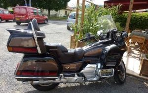 HONDA  GOLDWING  -  POMPON  Pascal