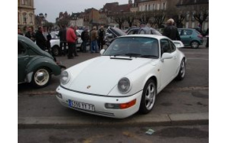 AUTUN  -  BELLE  MATINEE  -  BELLES  VOITURES